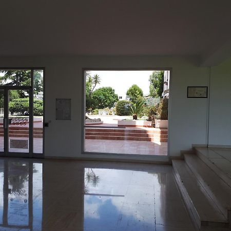 Studio Bord De Mer Saint-Laurent-du-Var Ngoại thất bức ảnh